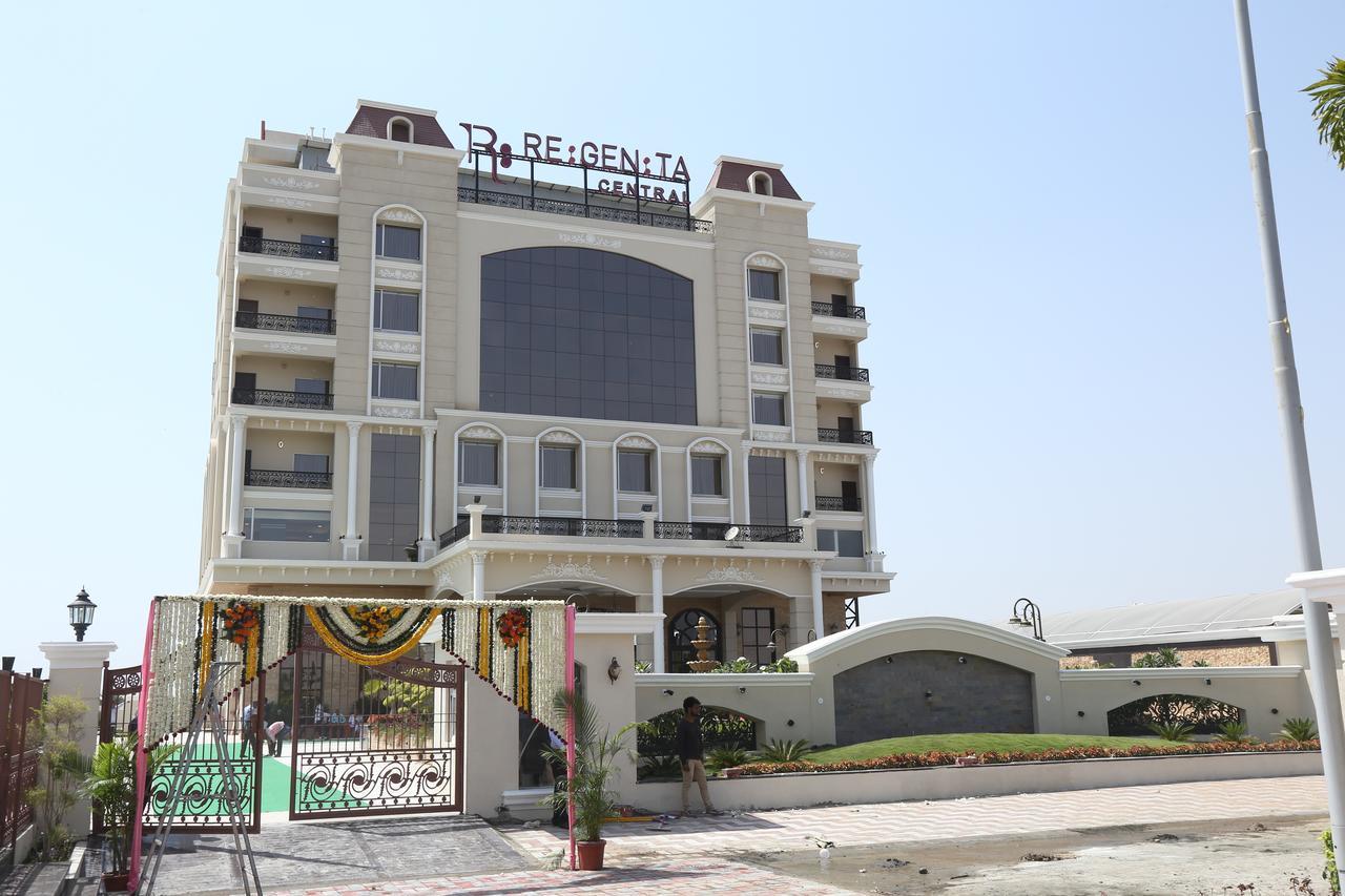 Regenta Central Indore Eksteriør bilde
