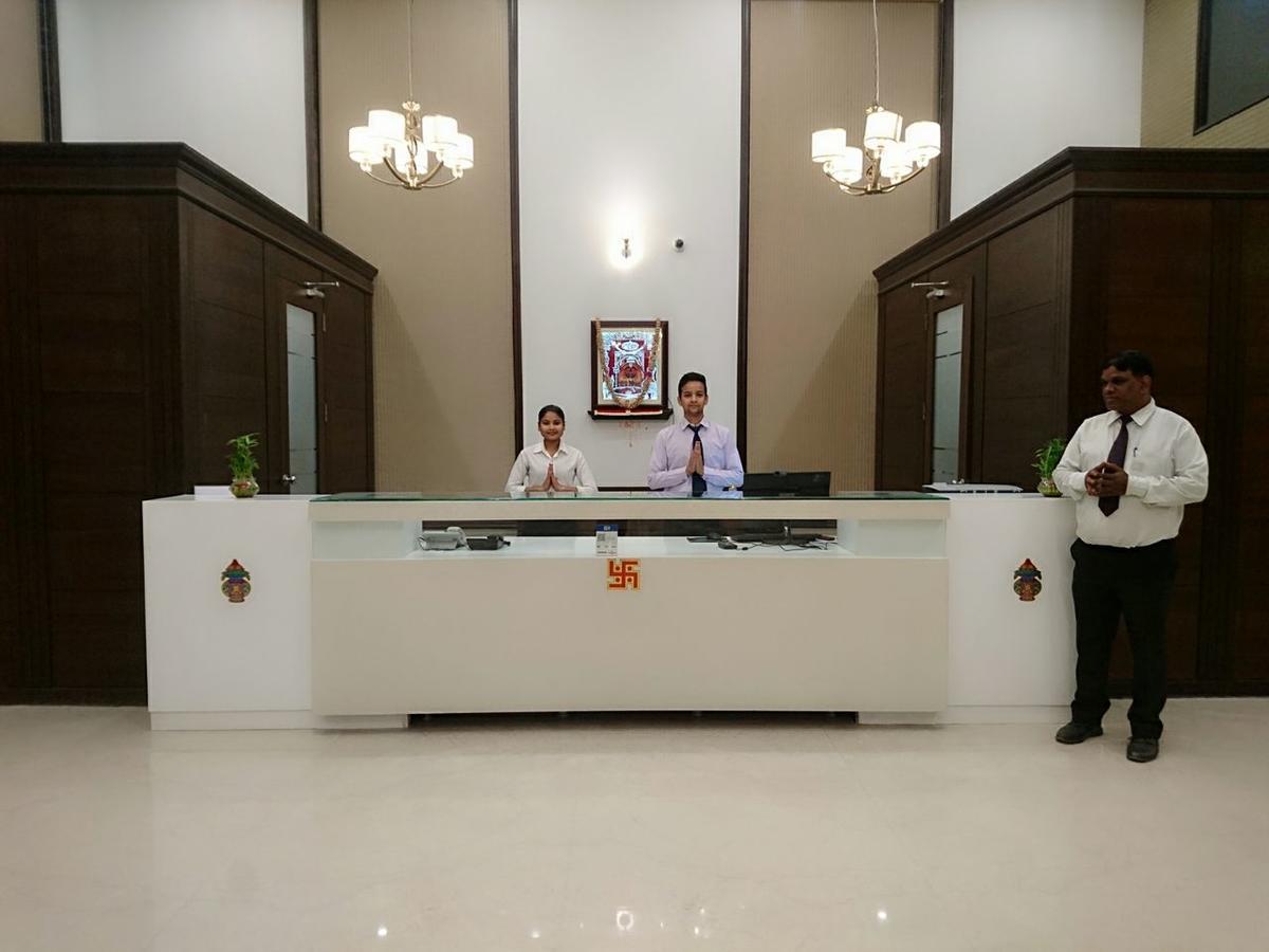 Regenta Central Indore Eksteriør bilde